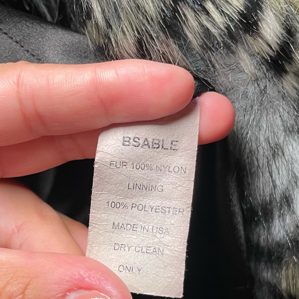 BSABLE | Faux Fur Jacket Size: Small - Picture 5 of 8
